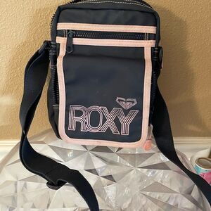 ROXY Quicksilver Vintage Navy and Pink Travel Crossbody Purse